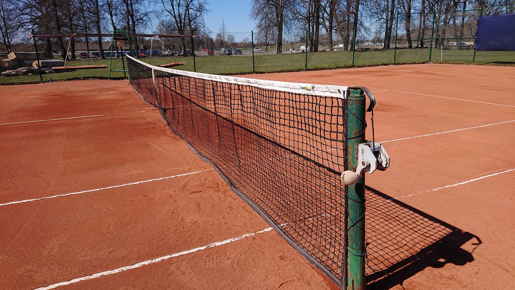 Läs mer om artikeln Tennisbanorna öppna för 2023